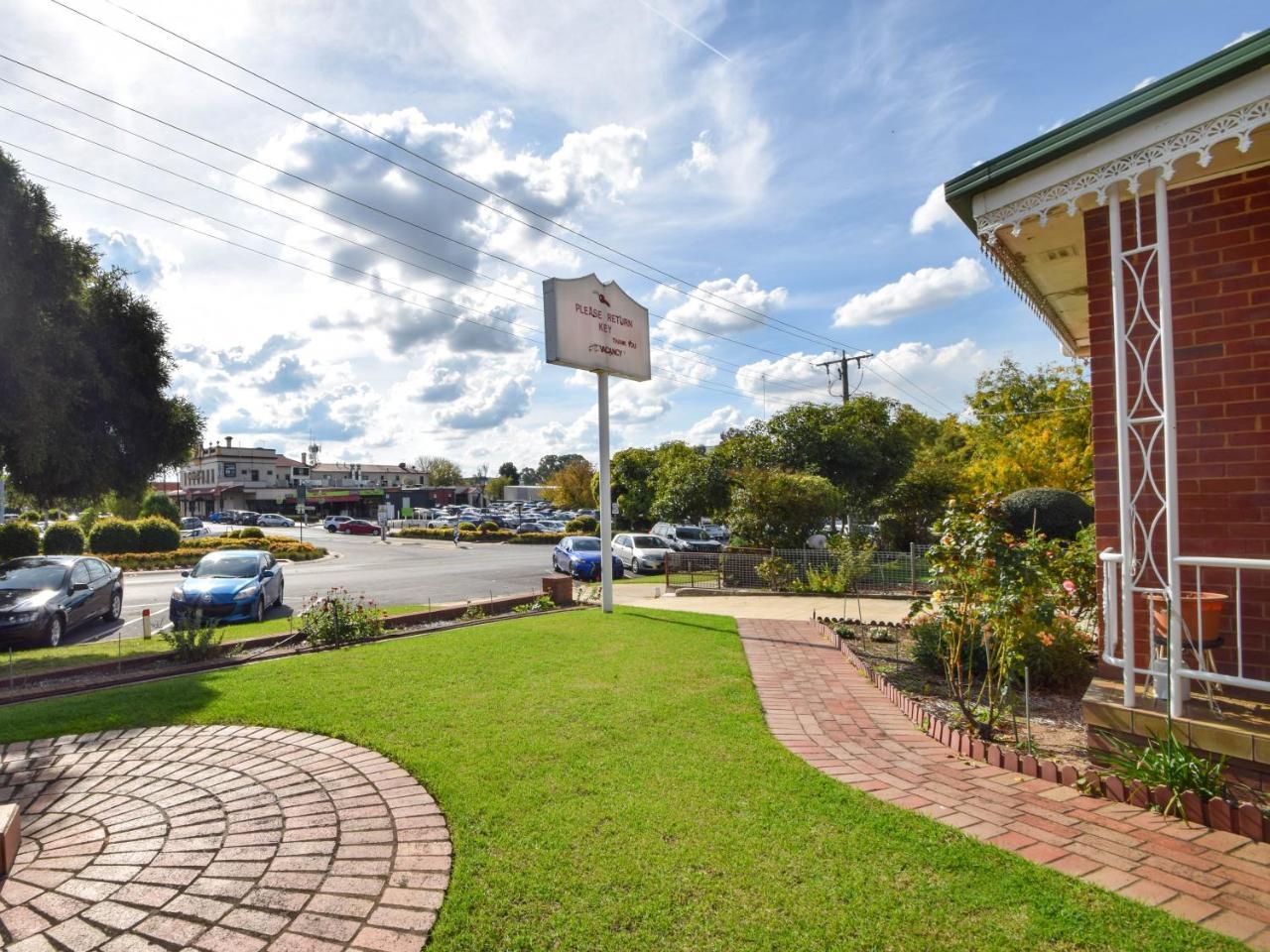 Billabong Wangaratta Motel Bagian luar foto